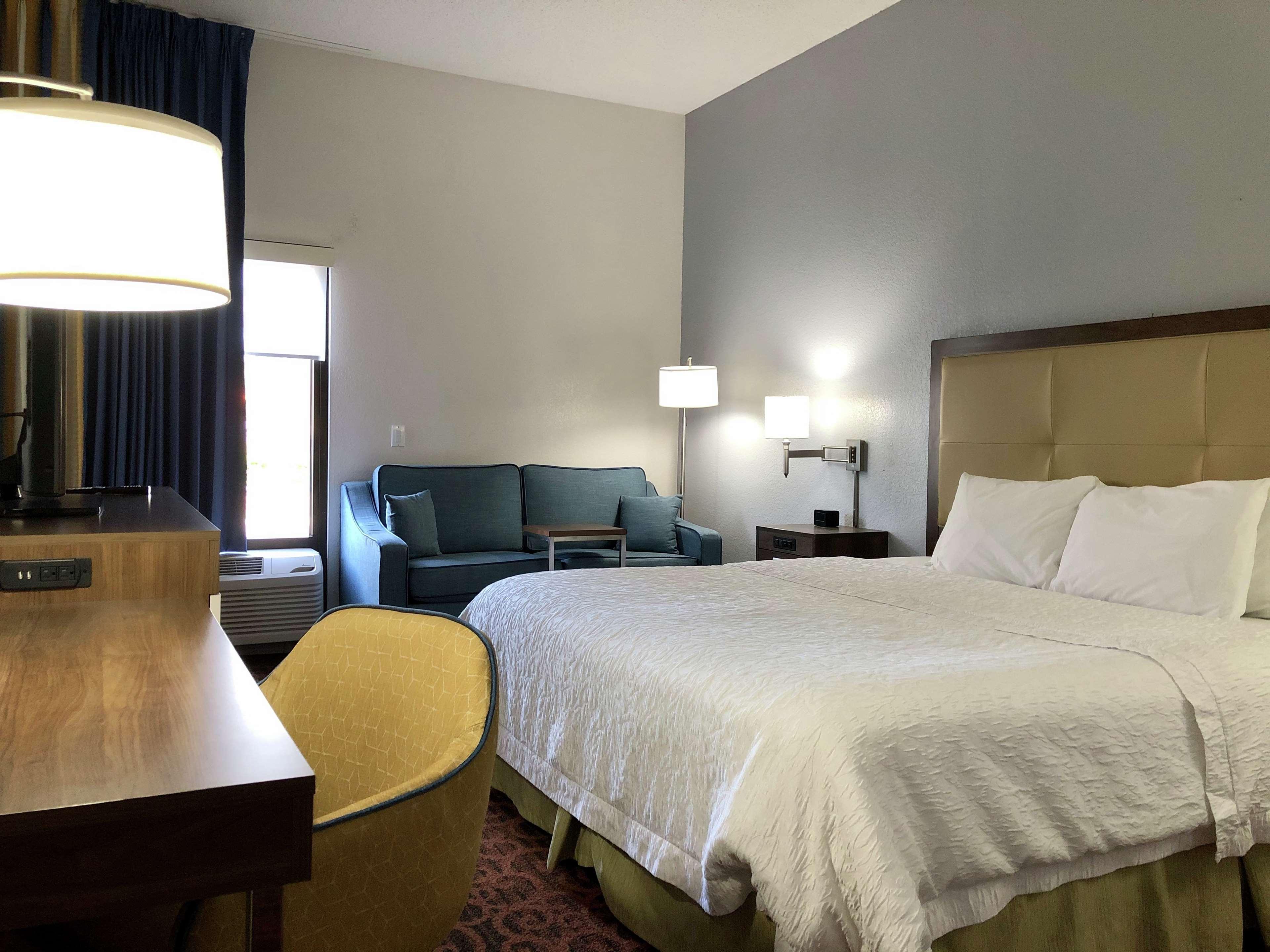 Hampton Inn By Hilton Spring Hill Timber Pines Exterior photo